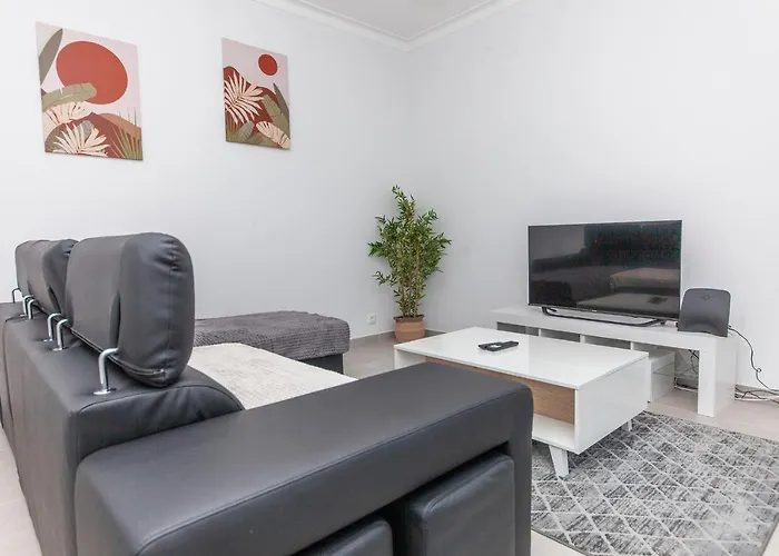 C09 - Portimao 3 Bed Holiday Apartment