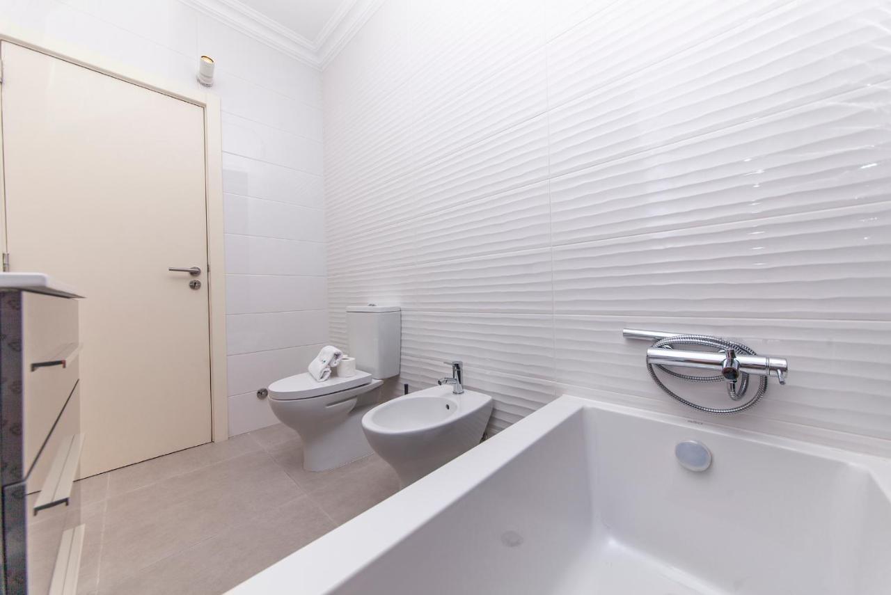 C09 - 3 Bed Apartment *